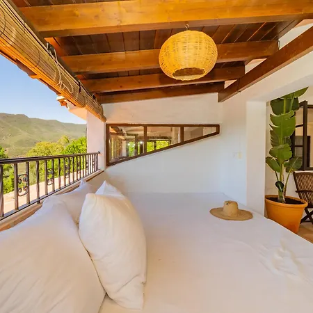 Cubo's Mountain View Casa Marling